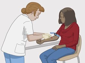 Médecin prélevant un échantillon de sang